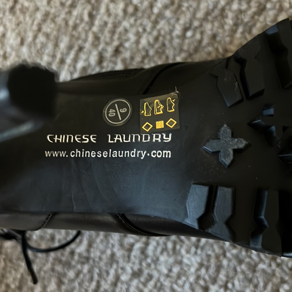 Chinese laundry heeled booties - Picture 5 of 5